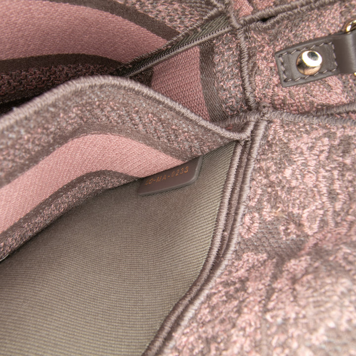 Dior Medium Toile Embroidered Toile De Jouy Lady D Joy Sac cartable Rose – GABY PARIS Authentique