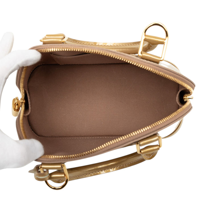Louis Vuitton Alma BB Cuir verni Monogram Doré
