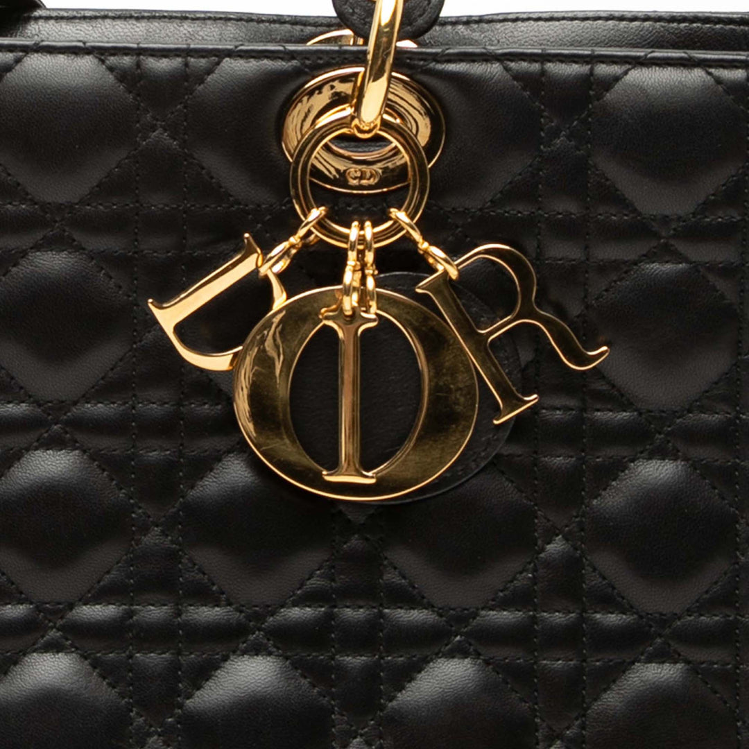 Dior Large Cuir d’agneau Cannage Lady Dior