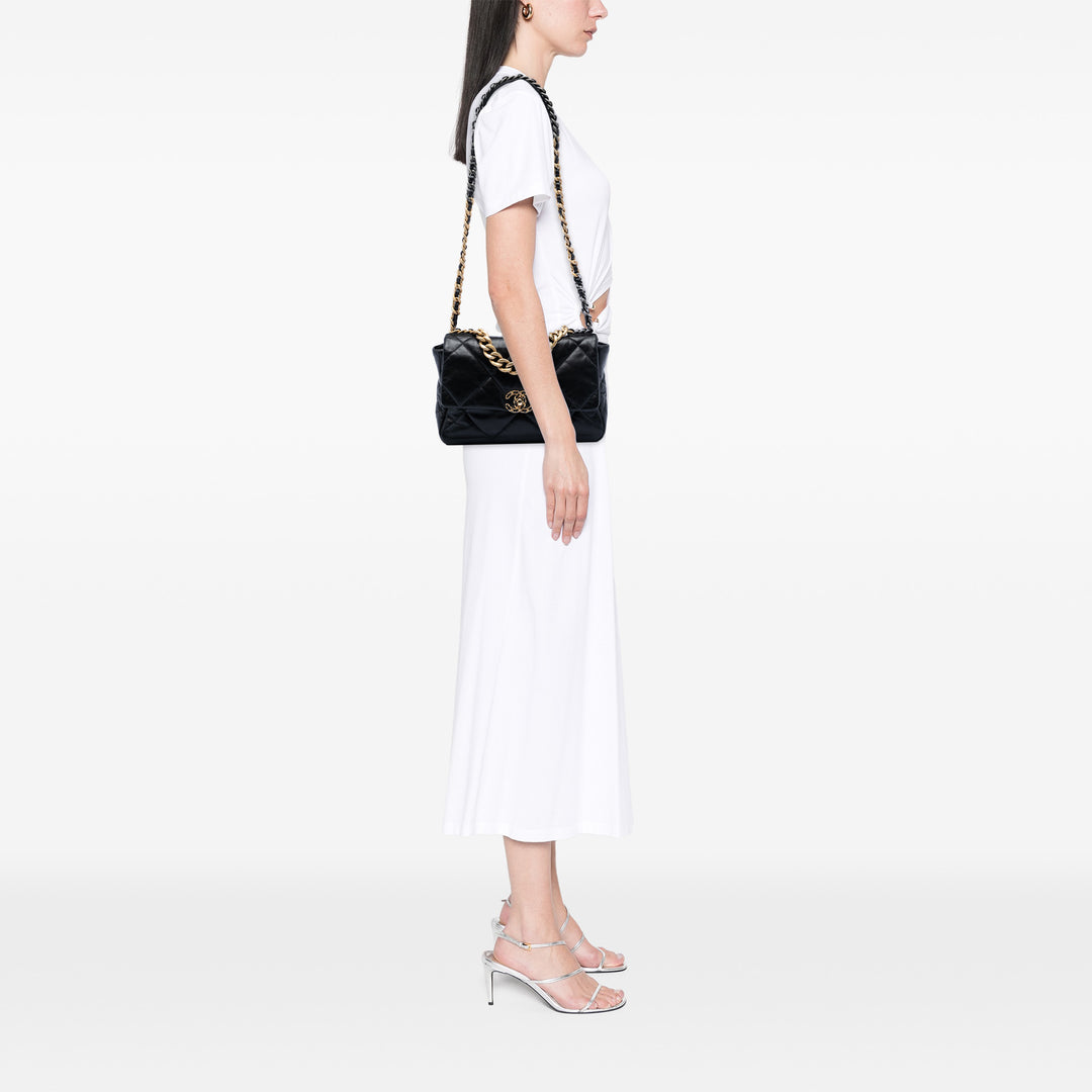 Chanel 19 à rabat Grand Cuir d'agneau