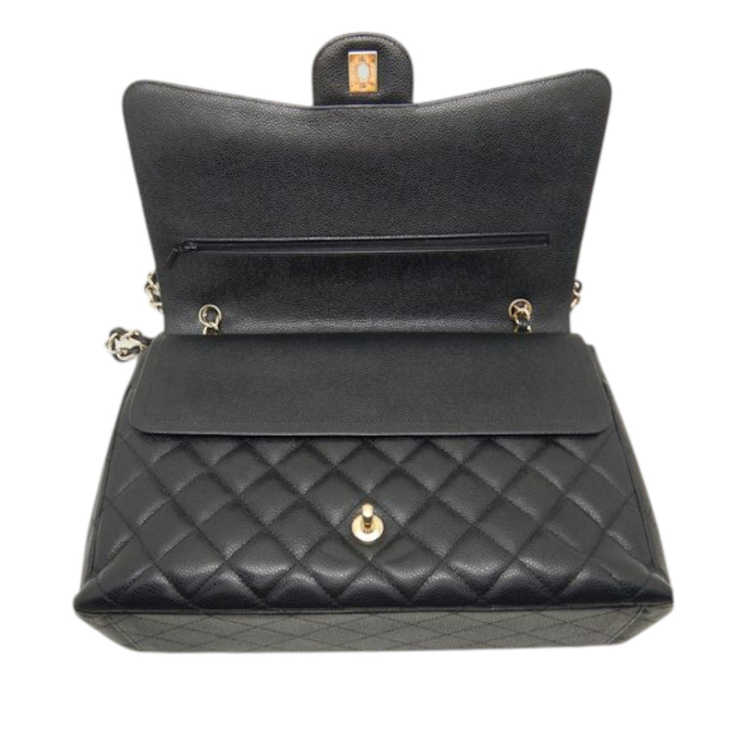Chanel Maxi Classic Caviar Double rabat