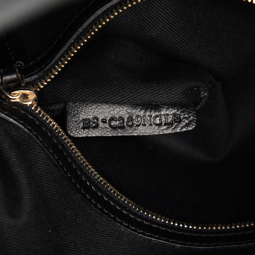 Valentino Smooth Cuir de veau Rockstud Cut Out Handle Sac