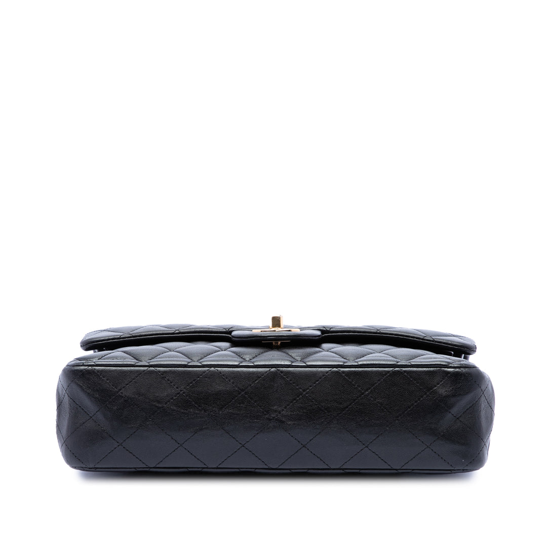 Chanel Medium Classic Cuir d’agneau Double rabat