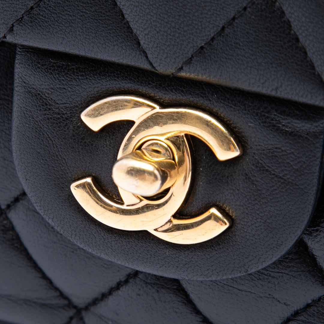Chanel Medium Classic Cuir d’agneau Double rabat