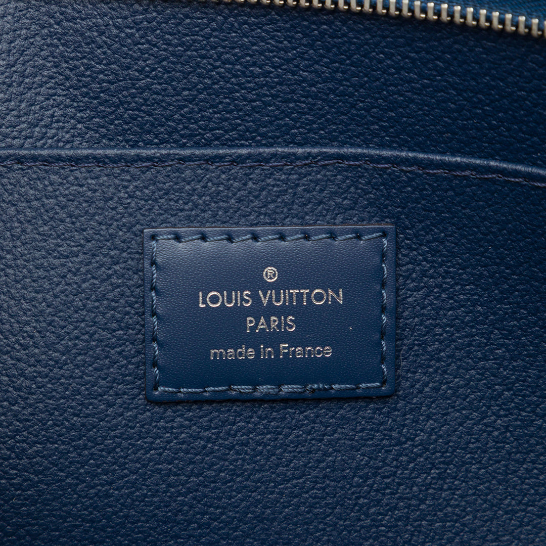 Louis Vuitton Trousse de toilette 26 Épi Bleu – vue 5 – GABY PARIS