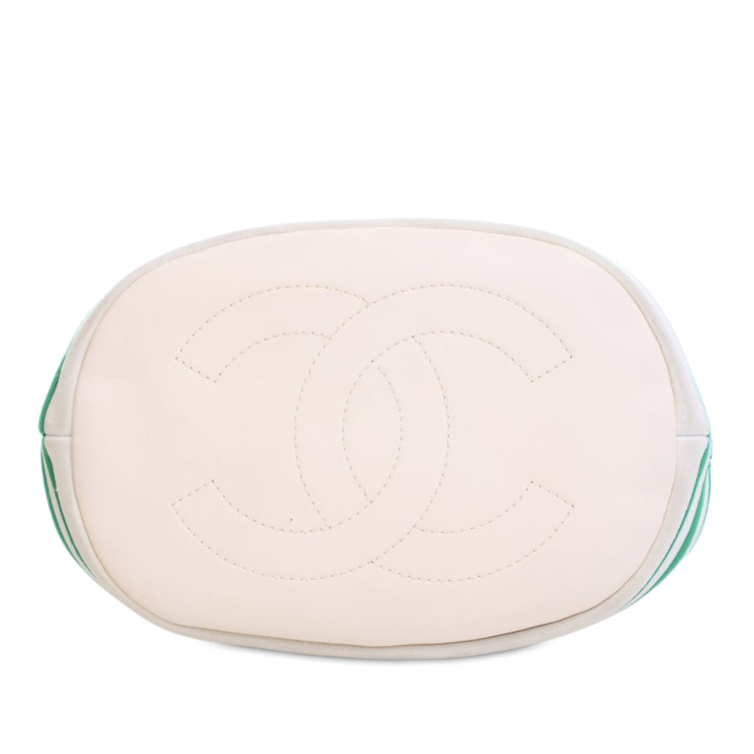 Chanel Mixed Fibers and Aged Cuir de veau Venise Biarritz Bucket Bag Blanc – GABY PARIS Authentique