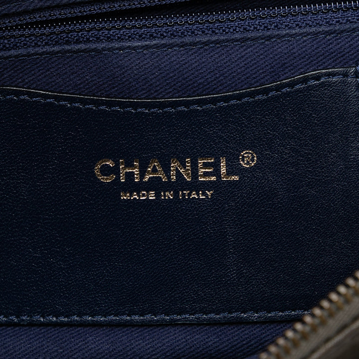 Chanel Large Matelassé Iridescent Cuir de veau Shiva à rabat – GABY PARIS Authentique