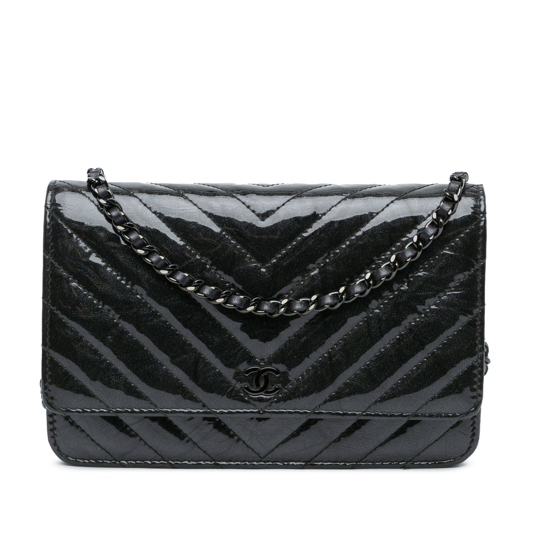 CC Chevron Quilted Crumpled Calfskin Wallet On Chain Black - Gaby Paris