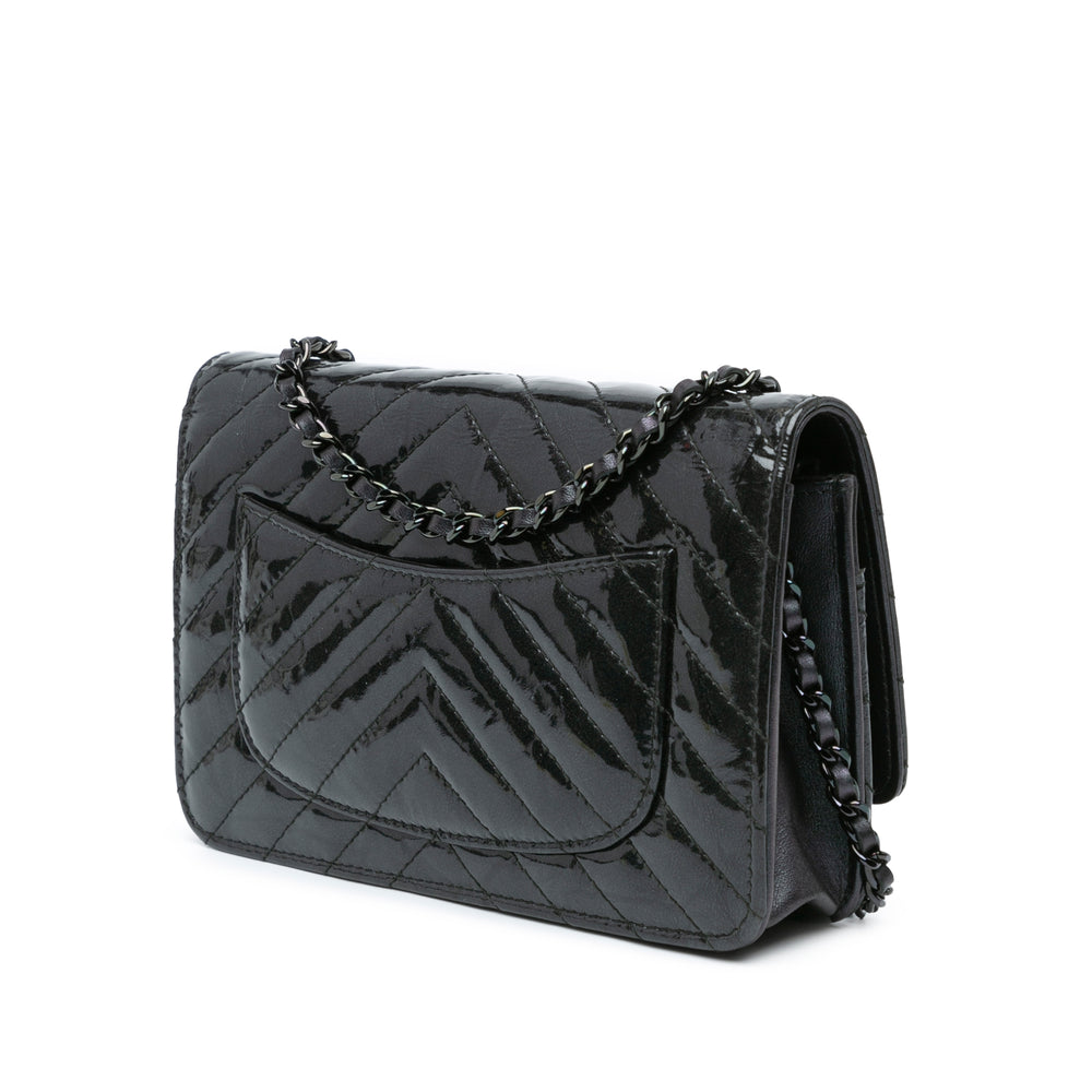 CC Chevron Quilted Crumpled Calfskin Wallet On Chain Black - Gaby Paris