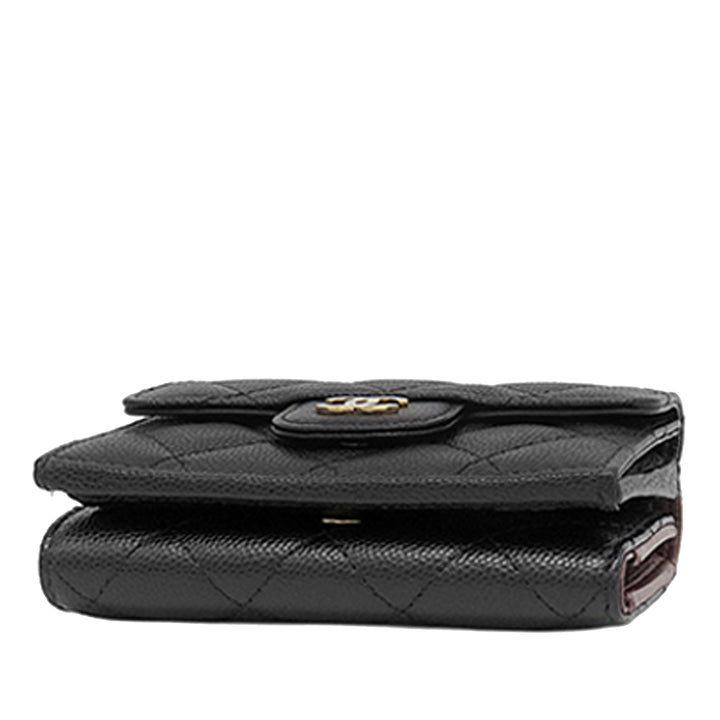 Chanel CC Matelassé Caviar à rabat Card Holder Portefeuille