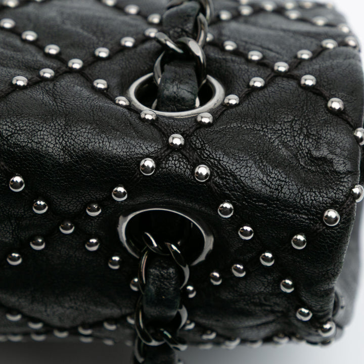 Washed Lambskin Studded Metal Beauty Flap Black - Gaby Paris