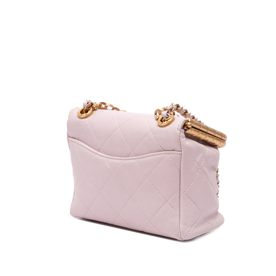 Chanel Quilted Cuir d’agneau My Crush Vanity Bag Rose – GABY PARIS Authentique