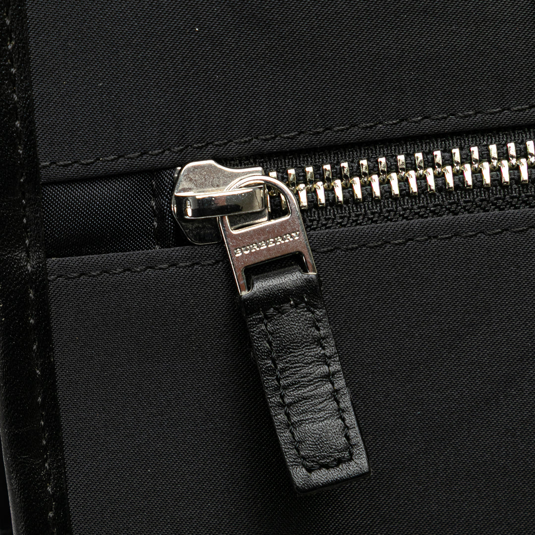 Nylon Crossbody Black - Gaby Paris