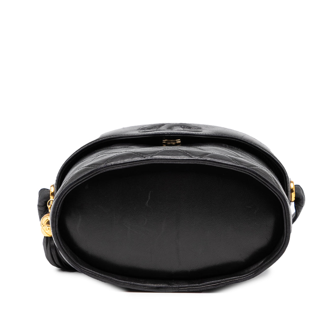 Chanel CC Quilted Cuir d’agneau Tassel Vanity Bag Noir
