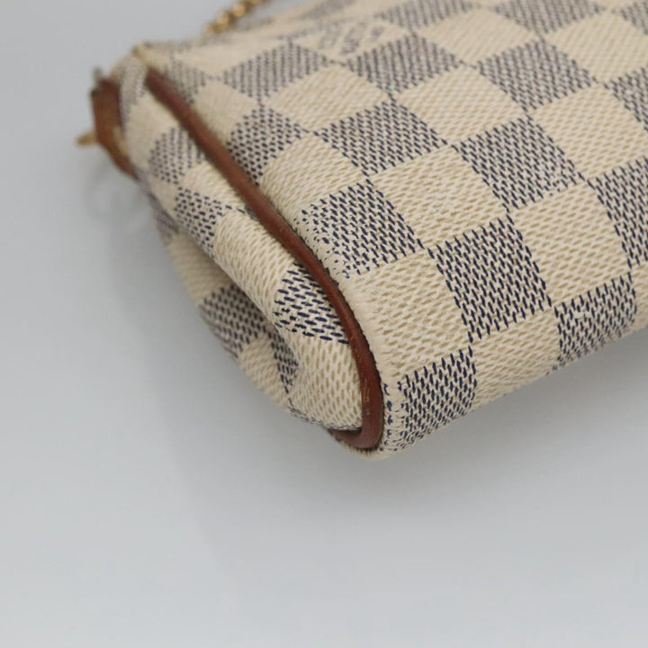 Louis Vuitton pochette Eva