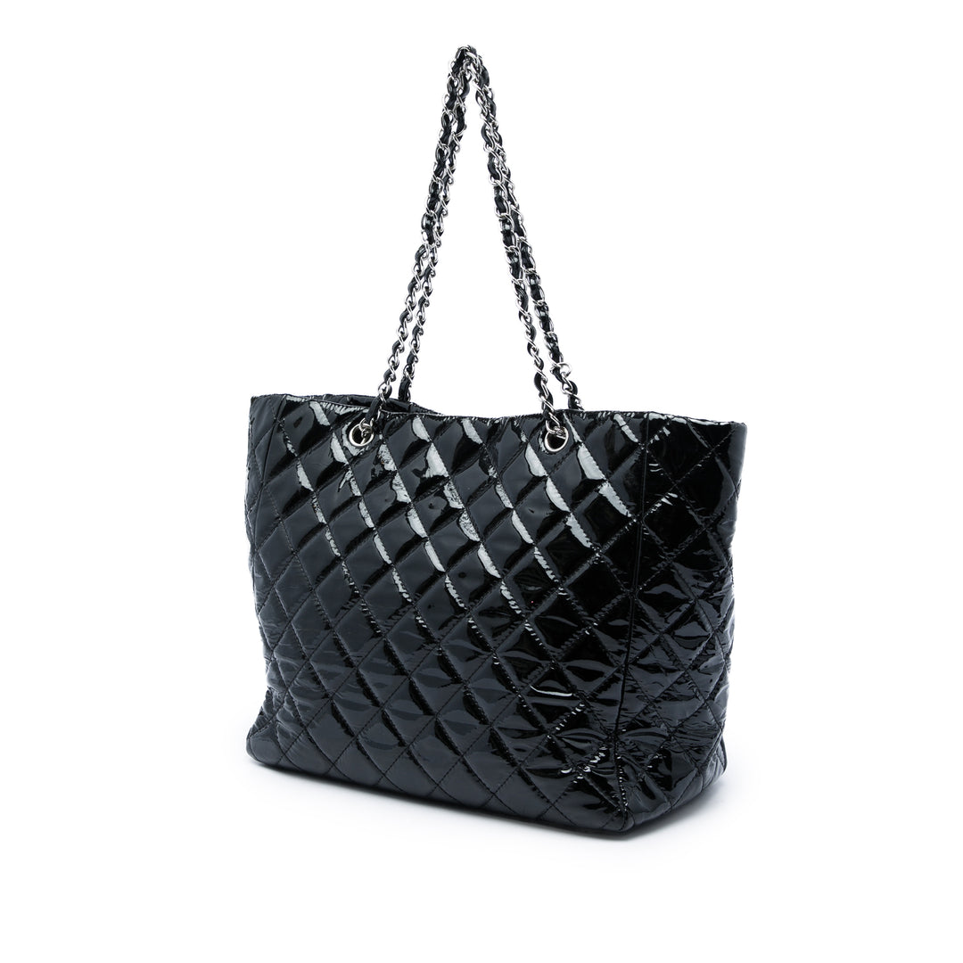 Chanel Matelassé Chic et Glitter Cabas Grand Noir – vue 2 – GABY PARIS