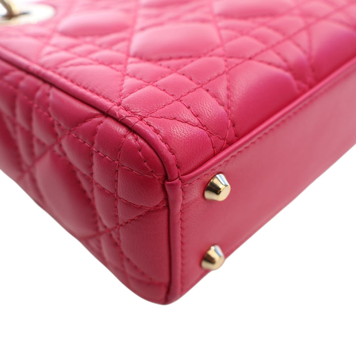 Dior Lady Dior Cannage Mini Cuir d'agneau Rose – vue 9 – GABY PARIS