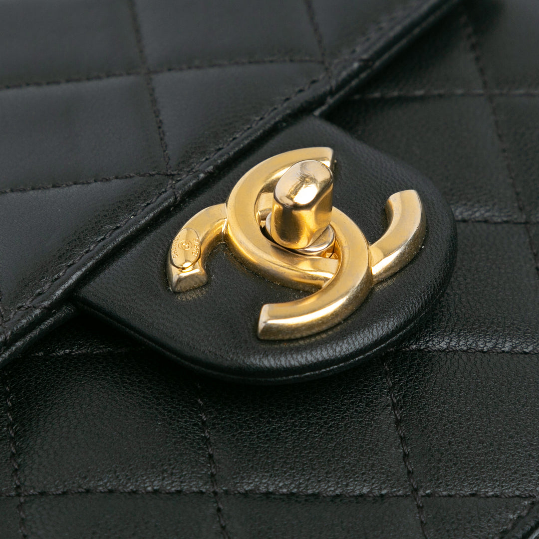 Small Lambskin Chic Pearls Flap Black - Gaby Paris