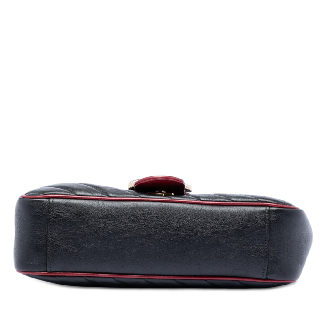 Gucci Medium GG Marmont Matelasse Diagonal Cuir Torchon Sac bandoulière
