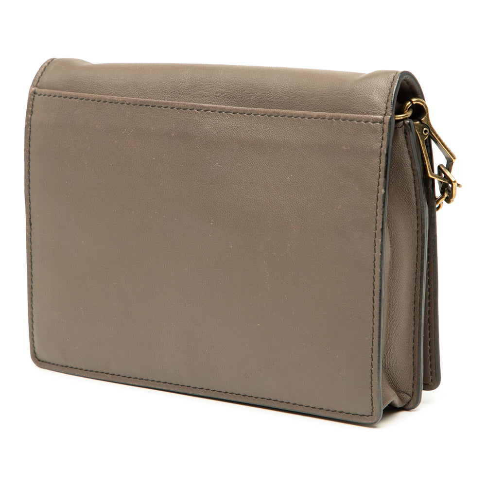 Bottega Veneta Nappa Intrecciato Fringe Wallet on Chain Marron – GABY PARIS Authentique