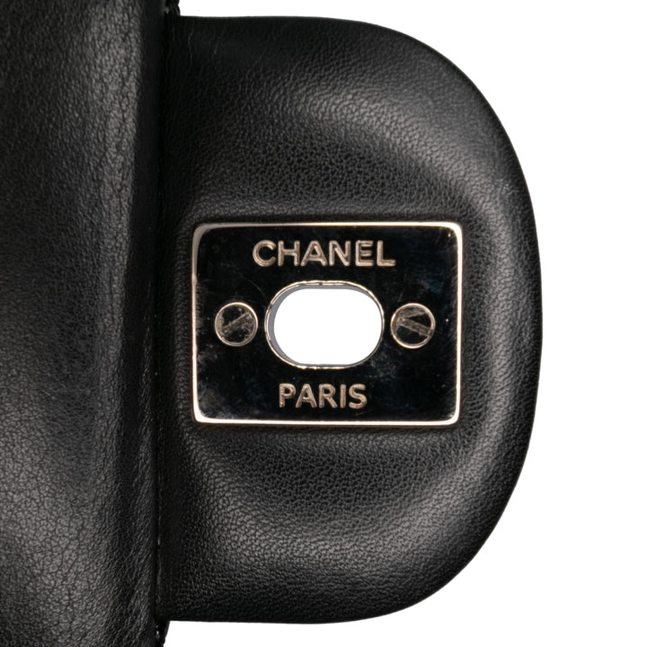 Chanel Medium Classic Cuir verni Double rabat Noir – GABY PARIS Authentique