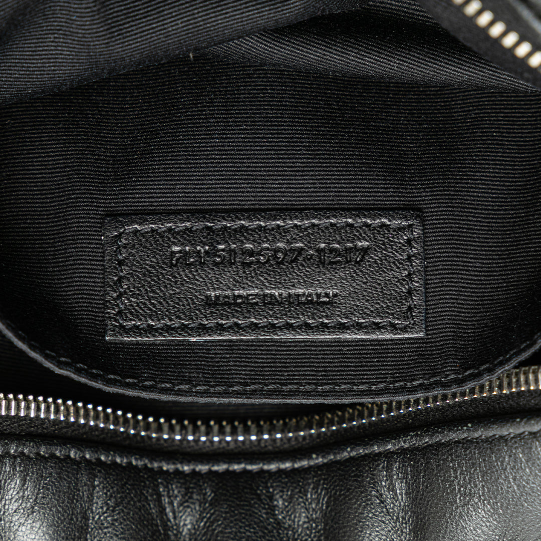 Saint Laurent Cuir Heart Lou Sac caméra Noir