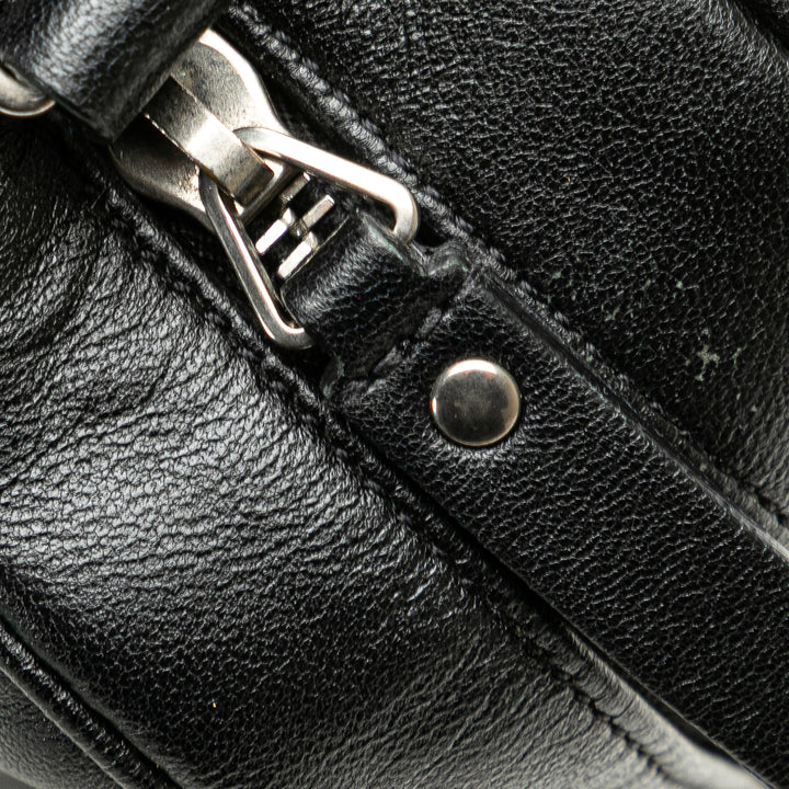 Saint Laurent Cuir Heart Lou Sac caméra Noir