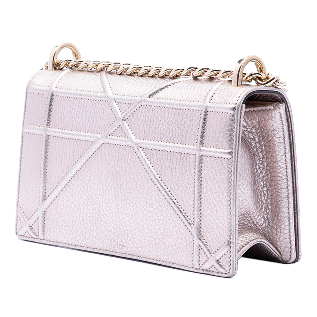 Dior Small Metallic Cuir de veau grainé Diorama à rabat