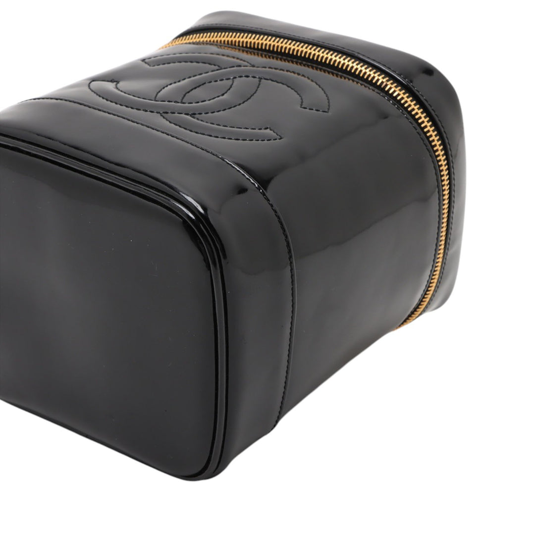 Chanel CC Cuir verni Vanity