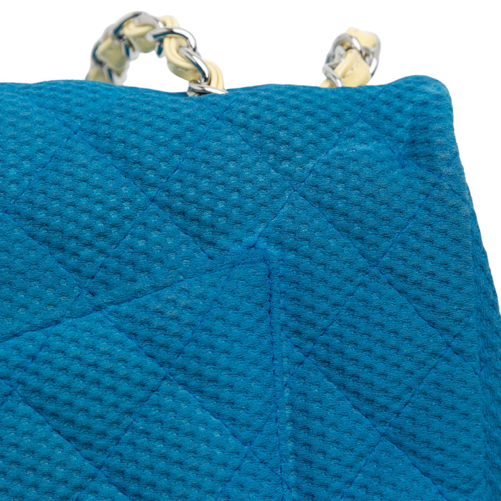 Chanel Medium Matelassé perforé Jersey Simple rabat