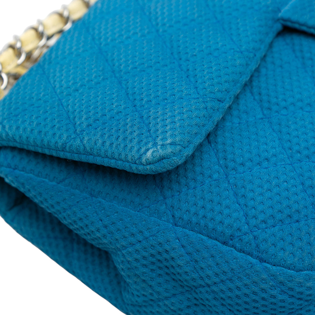 Chanel Medium Matelassé perforé Jersey Simple rabat