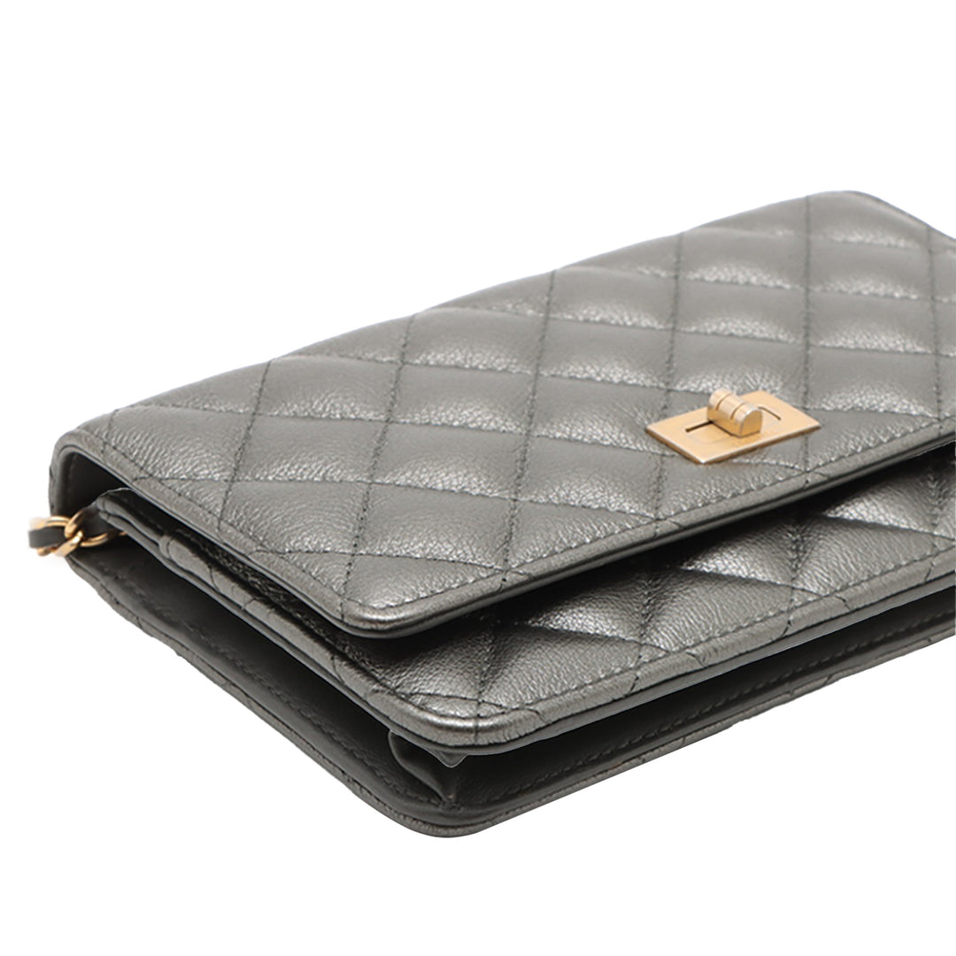 Chanel Matelassé Cuir de veau Reissue 2.55 Wallet on Chain
