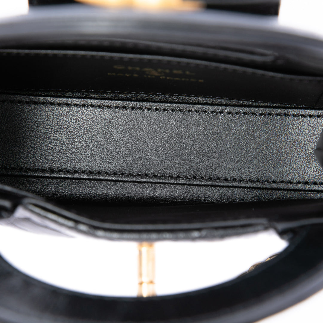 Chanel Cabas vieilli Kelly Nano Cuir de veau Noir – vue 4 – GABY PARIS