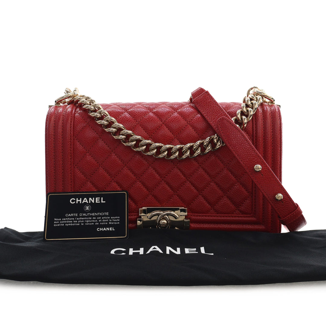 Chanel Matelassé Boy à rabat Moyen Cuir caviar