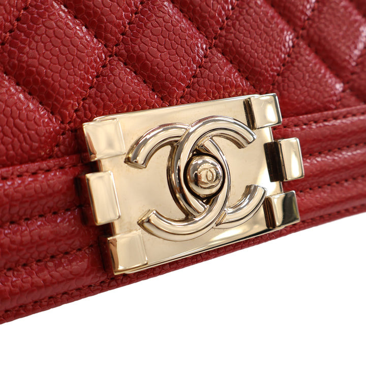 Chanel Matelassé Boy à rabat Moyen Cuir caviar