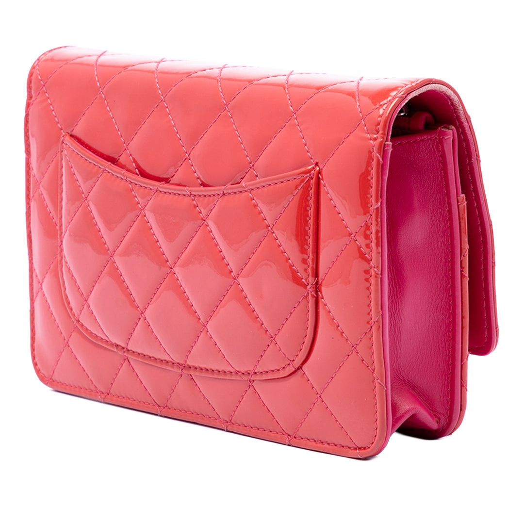 Chanel Bicolor Classic Cuir verni Wallet on Chain