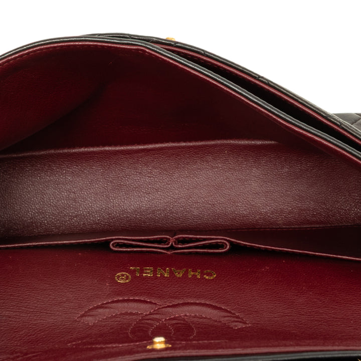 Chanel Sac porté épaule Classic Double rabat Petit Cuir d'agneau Noir – vue 4 – GABY PARIS