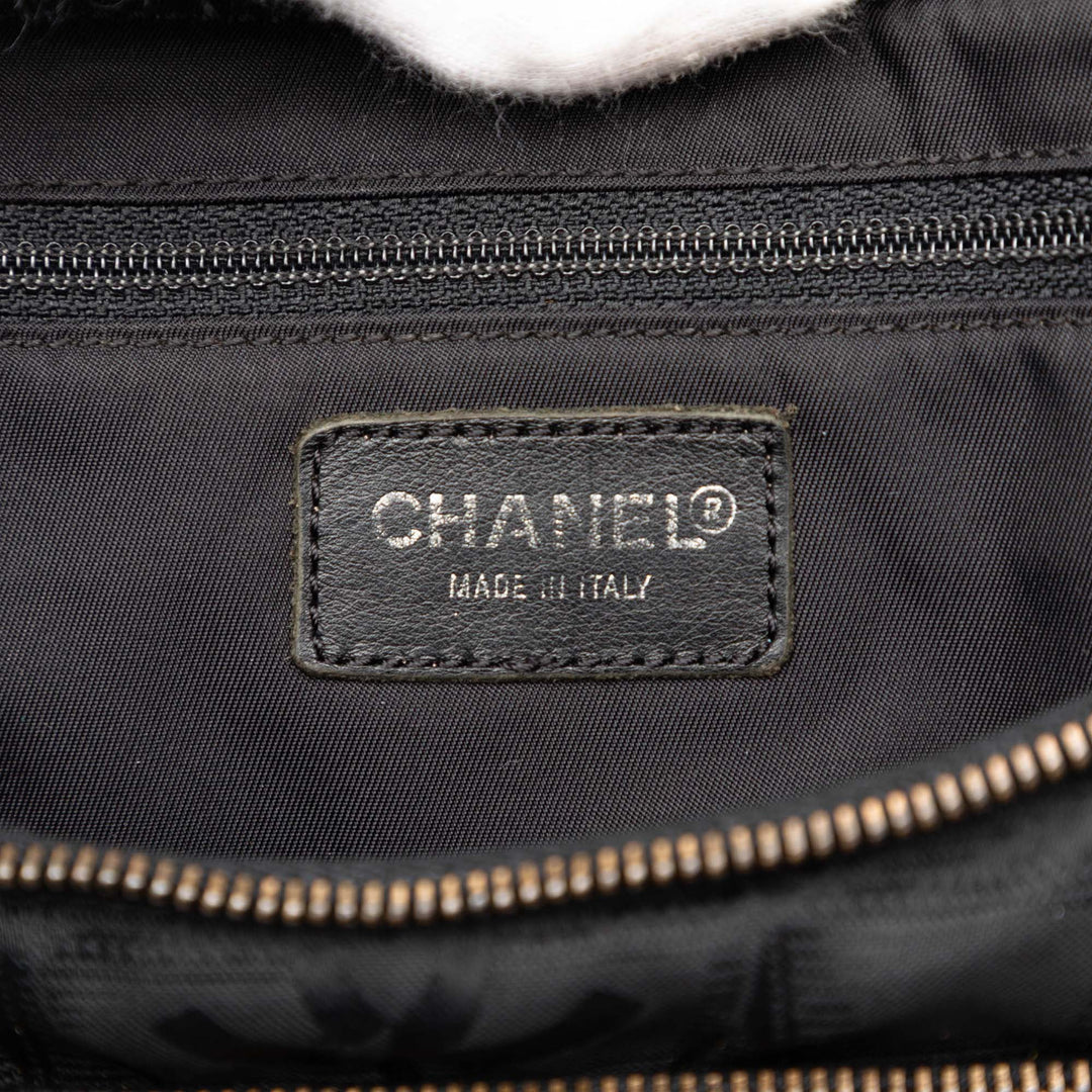 Chanel New Travel Line Nylon Convertible Sac à dos
