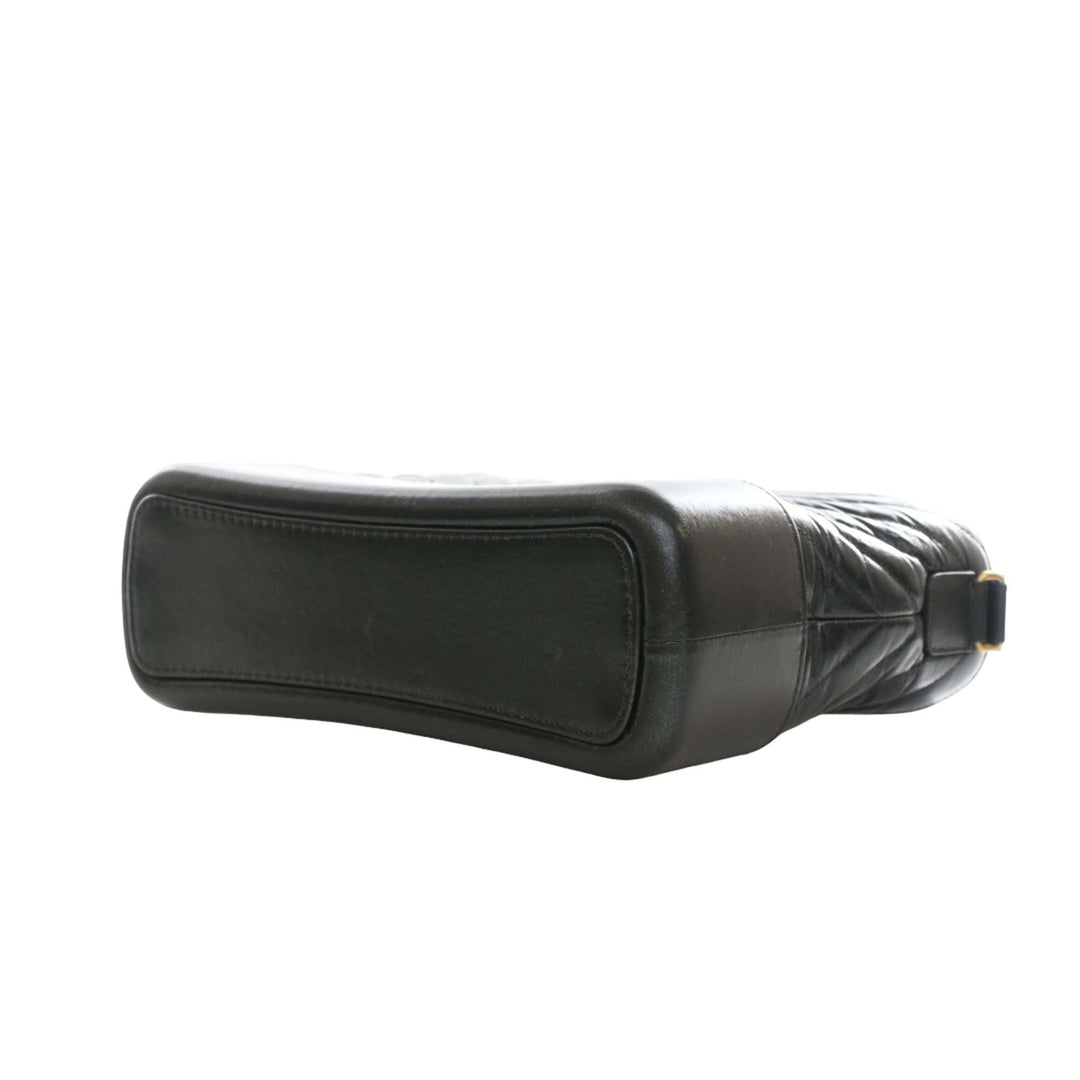 Chevron Irisé vieilli Gabrielle Sac Moyen Cuir de veau Noir