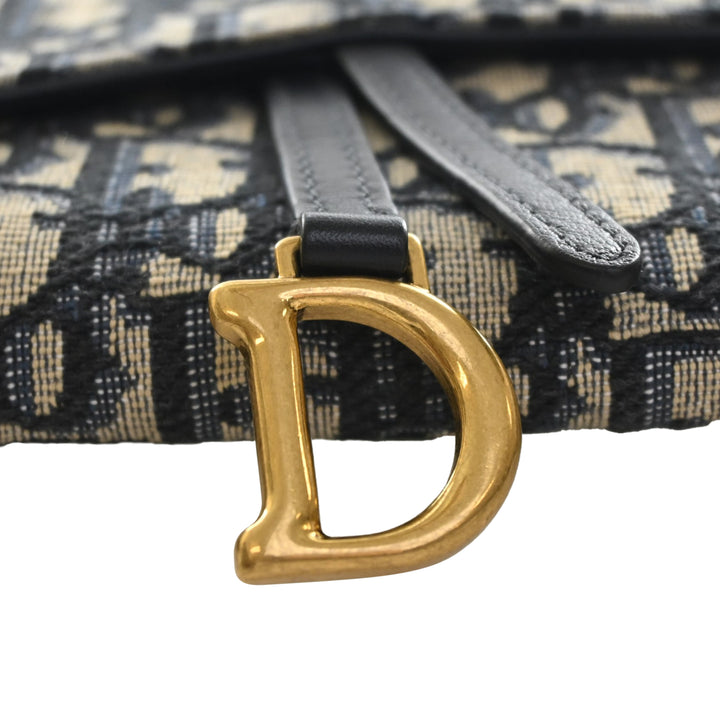 Saddle Wallet on Chain Oblique Bleu