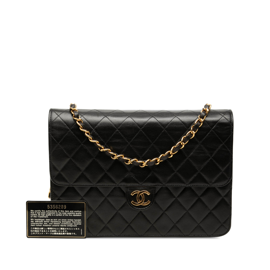 Chanel Sac porté épaule CC Matelassé Rabat simple Moyen Cuir d'agneau Noir – vue 7 – GABY PARIS