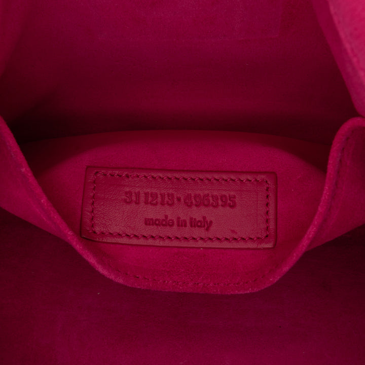 Saint Laurent Cuir Chyc Ligne Pochette Rose – GABY PARIS Authentique