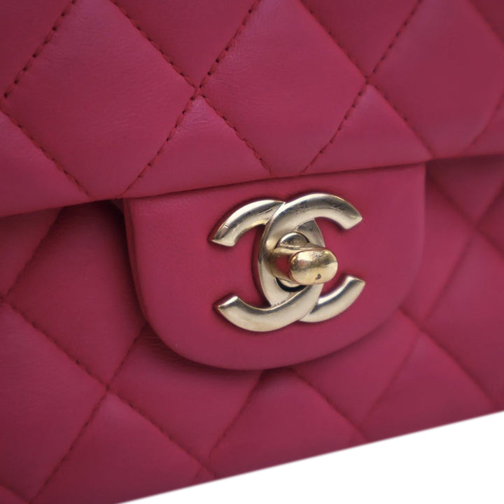 Chanel Medium Classic Cuir d’agneau Double rabat