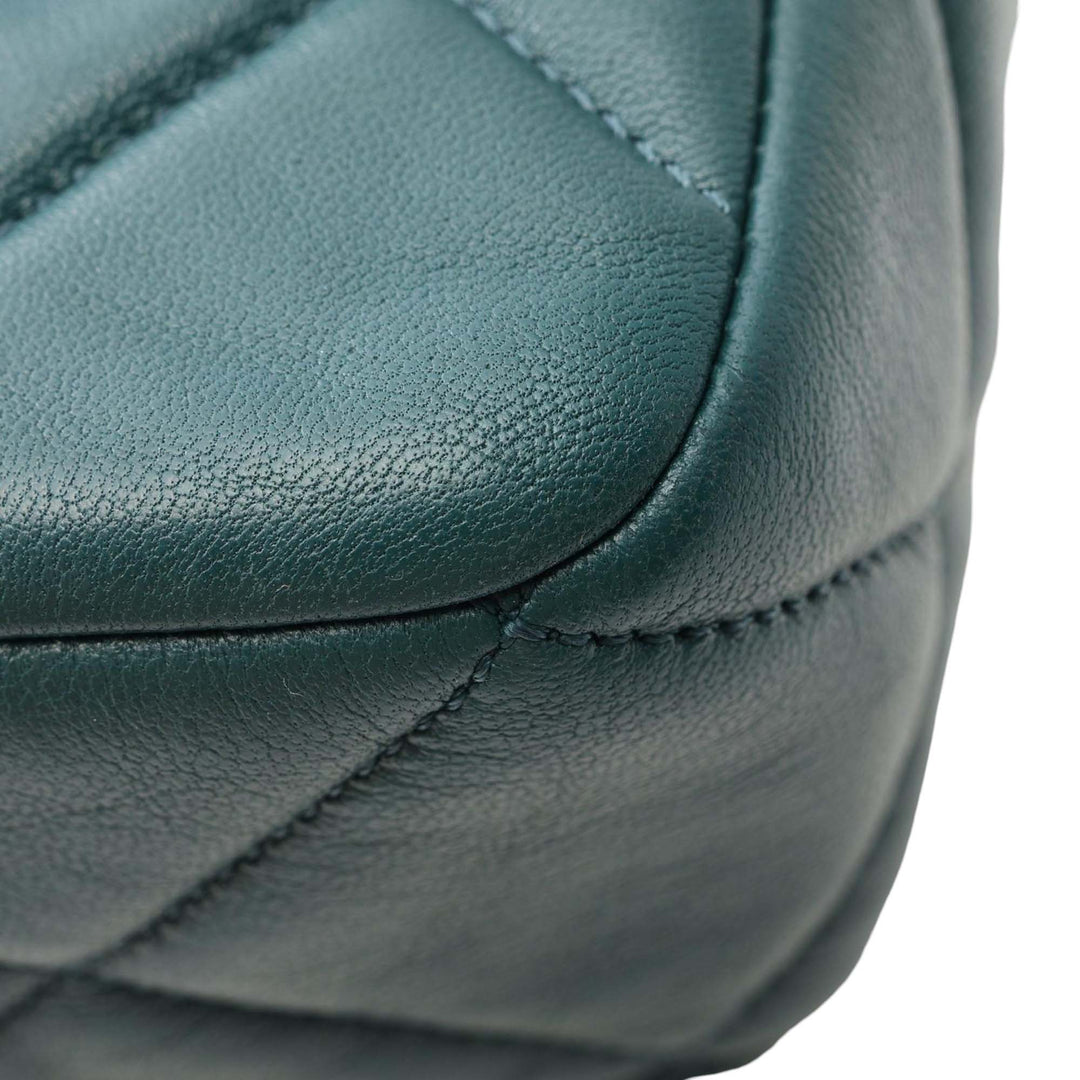 Chanel Carré Matelassé Bijoux Logo Chaîne à rabat Mini Cuir d'agneau Vert – vue 8 – GABY PARIS