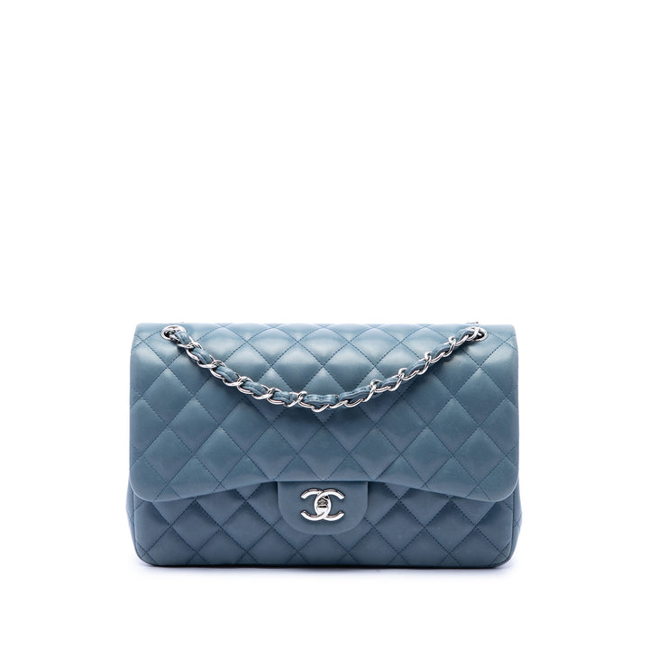 Chanel Sac porté épaule Classic Double rabat Jumbo Cuir d'agneau Bleu – vue principale – GABY PARIS