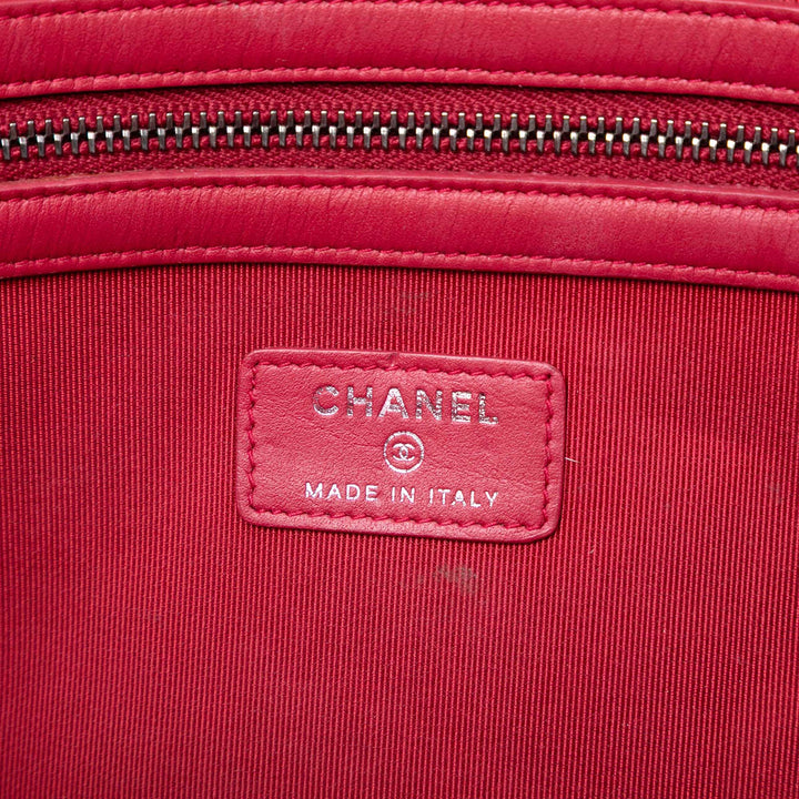 Chanel Large vieilli Cuir de veau Gabrielle O Étui Pochette