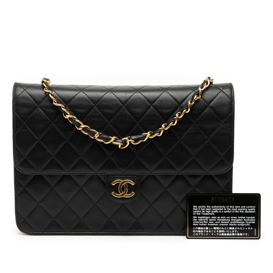 Chanel Medium CC Matelassé Cuir d’agneau Simple rabat