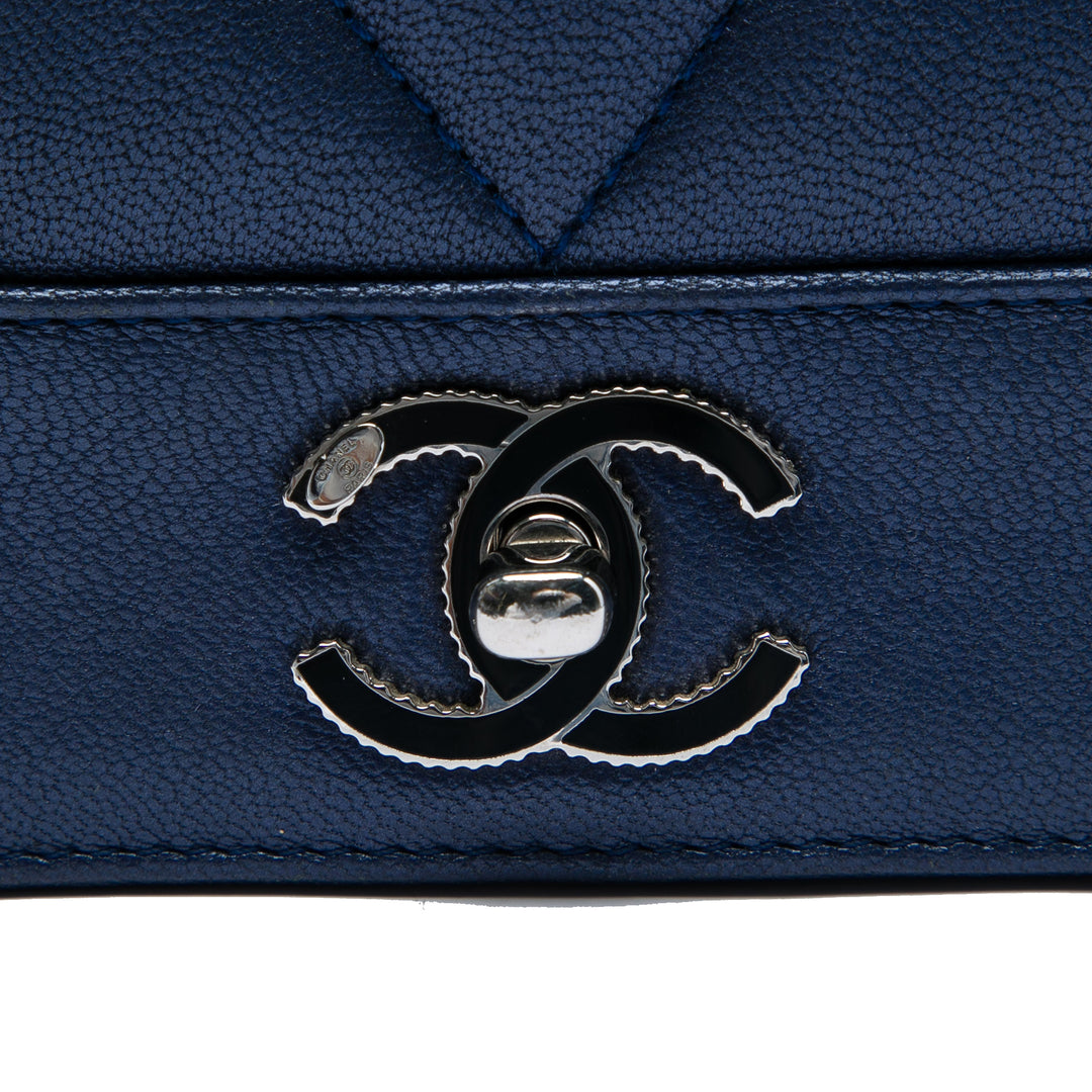 Chanel Chevron Métallisé Vintage Mademoiselle à rabat Moyen Cuir de mouton