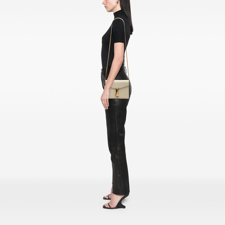 Saint Laurent Grain De Poudre Monogram Cassandra Chain Portefeuille