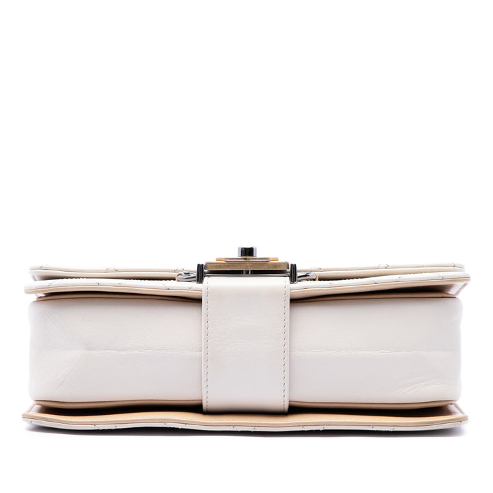 Chanel CC Surpiqué Chaîne à rabat Cuir de veau